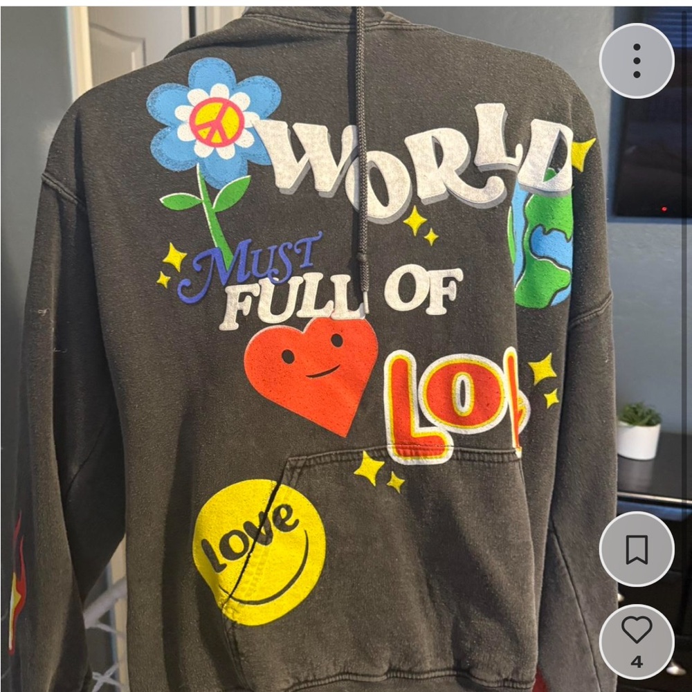 Medium PacSun Grey World of Love Graphic Hoodie